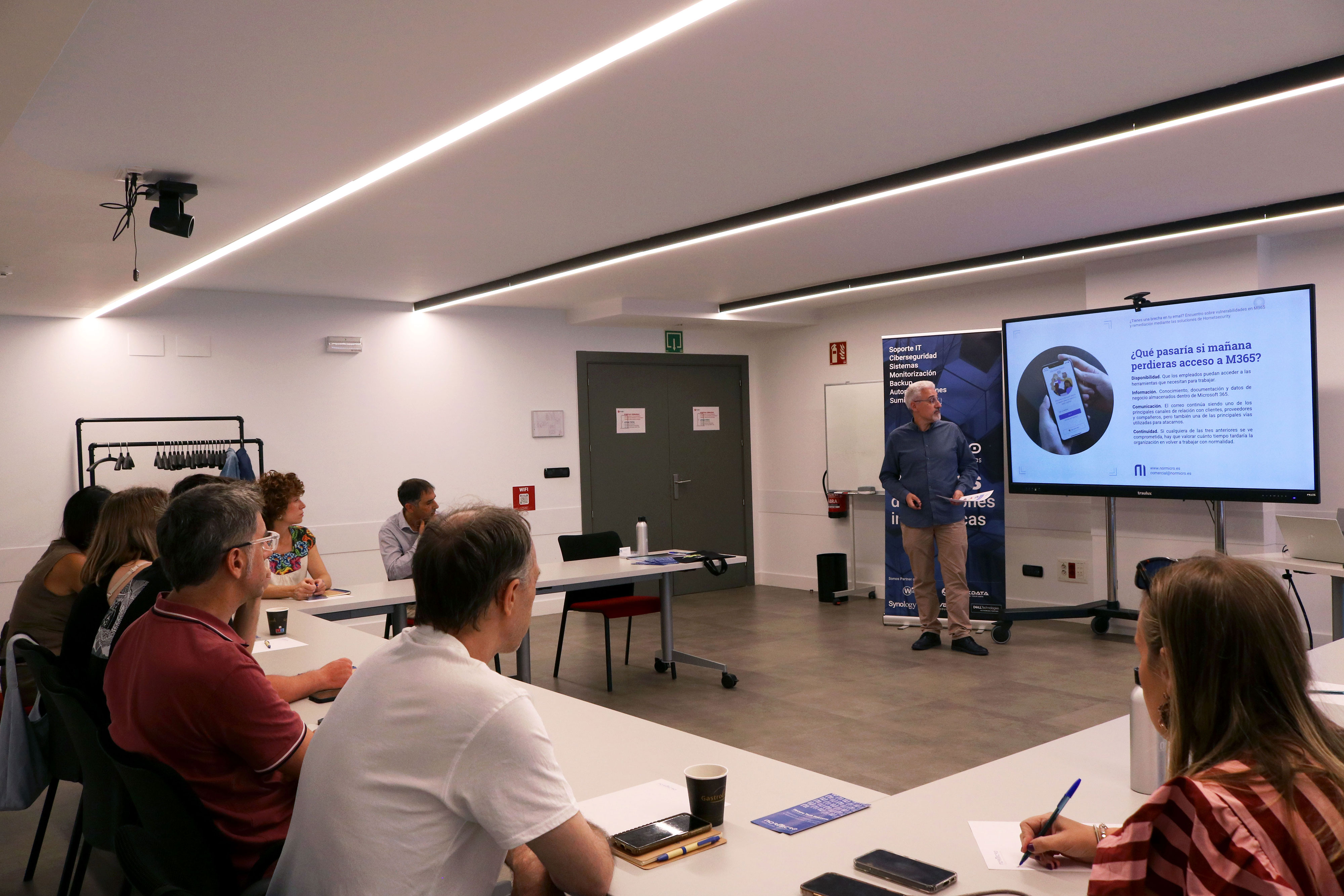 Evento de Ciberseguridad ¿Tienes una brecha en tu email? sobre vulnerabilidades de M365 y soluciones Hornetsecurity